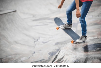 亚洲欧美日韩国产综合点击进入